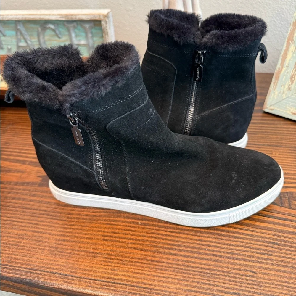 Blondo Waterproof Faux Fur Lined Ankle Boots Black Suede Zip Comfort US 8